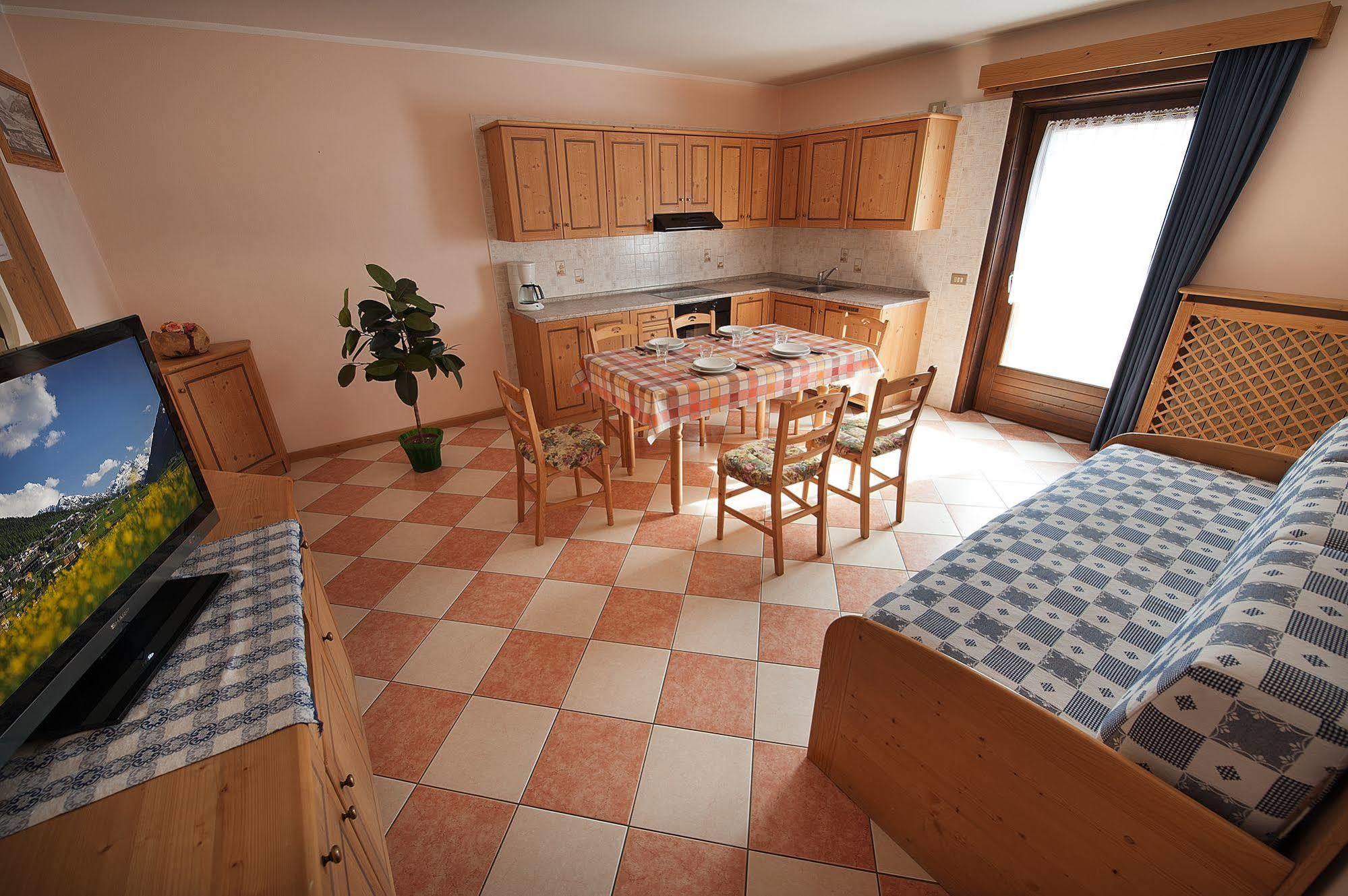 Baita Carosello Apt 4 By Livigno Accomodation エクステリア 写真